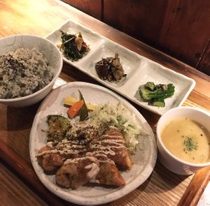 Vegan plate - around 1700¥ at Magokoro in Kamakura