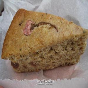 Vegan cake with cherry blossom at Magokoro in Kamakura