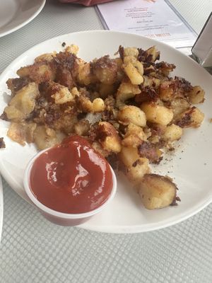   at Georgie's Diner in West Haven