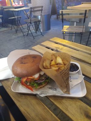  at Krowarzywa - Chmielna in Warsaw