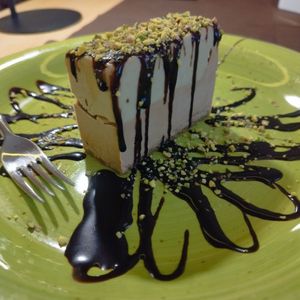 Semifreddo al pistacchio e caffè at Integraldo in Majano