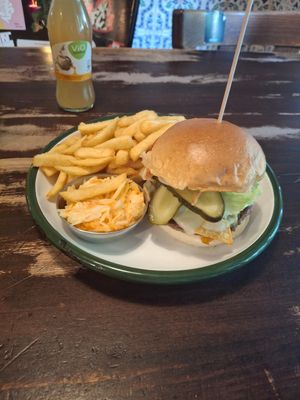 Burger + Lunch (1) + Drink at Burgeramt in Berlin