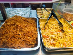 Bee hoon mee at Gan En 感恩素食 in Central Singapore