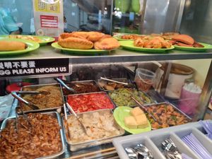 Today's dishes  ~ 18/5/22 at Gan En 感恩素食 in Central Singapore