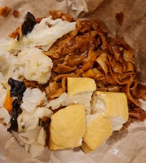 $2.80 ~ 25/5/22 at Gan En 感恩素食 in Central Singapore