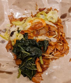 Veg Kuey Teow ~ 11/7/22 at Gan En 感恩素食 in Central Singapore