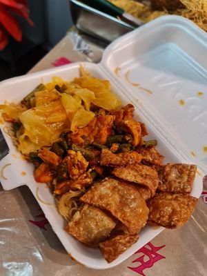 $3.30 economy mee hoon ~ 16/11/22 at Gan En 感恩素食 in Central Singapore