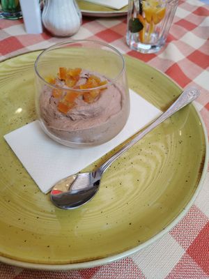 Vegan chocolate mousse at Stég Pub Pizzéria in Tihany