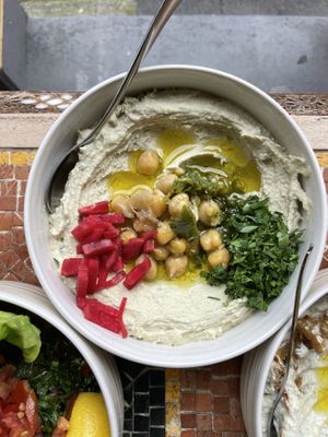 Hummus seasonal with basil   at Al Salam in Cologne