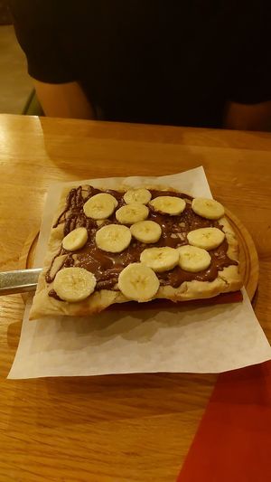 halbe süße pinsa at Pinsa Manufaktur in Ludwigsburg