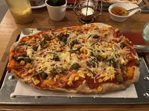 Pinsa Bolognese Vegan   at Pinsa Manufaktur in Ludwigsburg