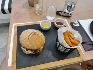 Beyond burger at 5SENSES Restaurant in Santorini
