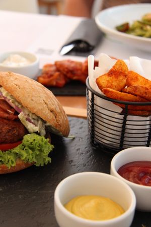 Burger at 5SENSES Restaurant in Santorini