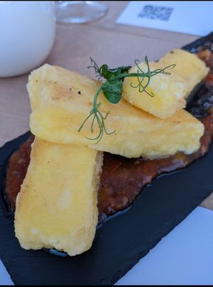 Mozzarella sticks with a chillie sauce at 5SENSES Restaurant in Santorini