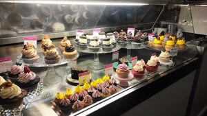  at Superhero Records in Berlin