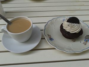 Breakfast at Superhero Records in Berlin