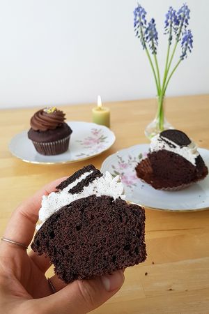 Vegan cupcake: Cookies n cream flavor at Superhero Records in Berlin