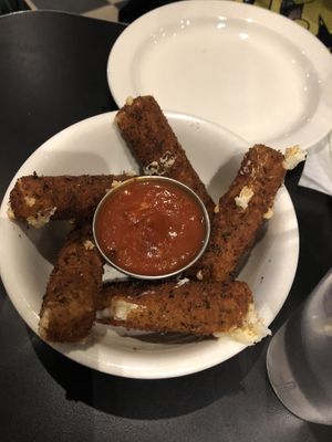 Mozzarella sticks with marinara sauce at Champs Diner in Brooklyn