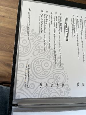 Veganske retter på menuen   at Pippali in Herlev