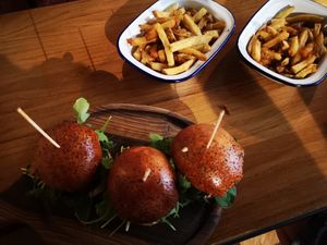 Buon apetit 👌 at Submarine Burgers in Zadar