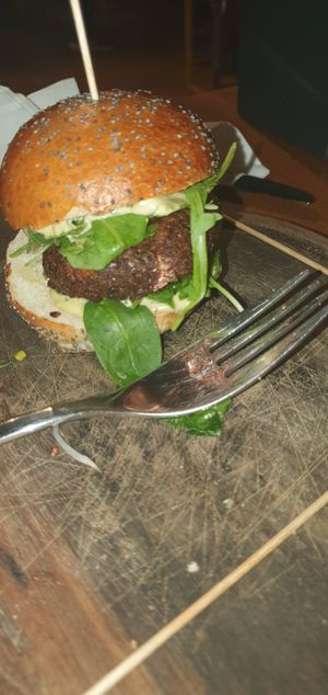 The mini burgers are smaller than they look on the pictures, but still big enough to fill oneself at Submarine Burgers in Zadar