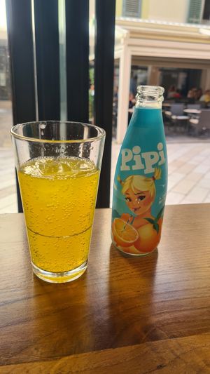 Papier Limonade at Submarine Burgers in Zadar