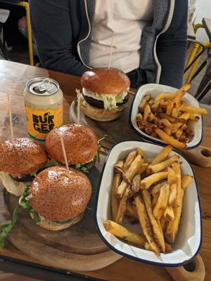  at Submarine Burgers in Zadar