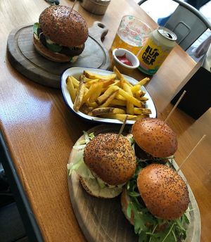  at Submarine Burgers in Zadar