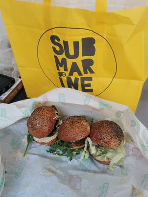  at Submarine Burgers in Zadar