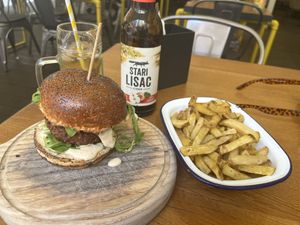   at Submarine Burgers in Zadar