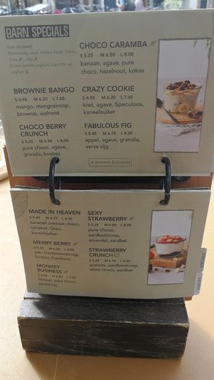 The yoghurt options at YB by Yoghurt Barn in Haarlem