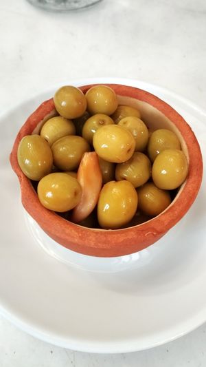 Ens van posar olives per picar at Restaurante El Cortijo in Montblanc