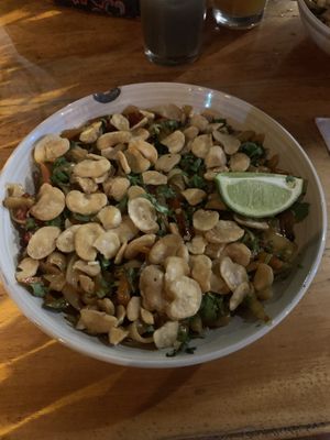 Pad thai with broad beans  at GAMI Palomino in La Guajira