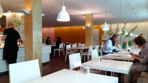 Season - Rathausmarkt at Season - Rathausmarkt in Hamburg