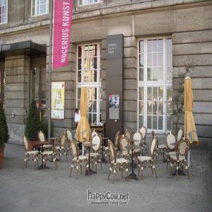  at Season - Rathausmarkt in Hamburg