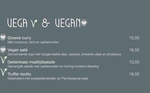 Sinds kort ook lekkere vegan opties. Ik ging hier vroeger al naar toe en toen ik vegetarisch werd , kon ik blijven komen. Maar als vegan werd het moeilijk. Nu niet meer   at Willaerts  in Papendrecht