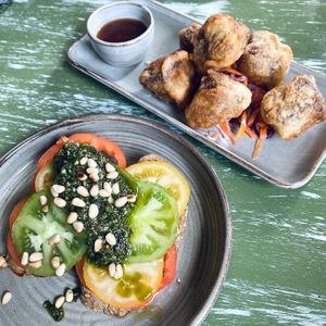 Bruschetta But Betta and veggie haggis Kilty Pleasures at The Bonnington in Edinburgh