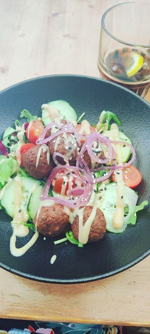 Falafel bowl at La Famiglia in Zadar