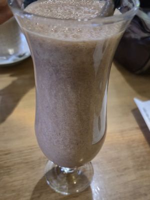 Peanutbutter milkshake (almond milk) at La Birou Bistro in Brasov