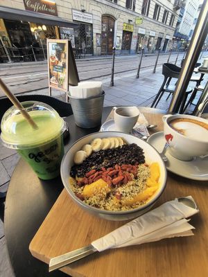  at Frankies in Milan