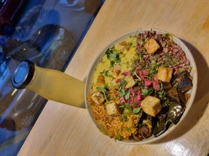 Sri Lankan Bowl and Iced Green Tea at Copper + Cloves @ Organic World in Bangalore