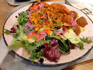 Vegan Deluxe Plate at The Bridge in Zurich