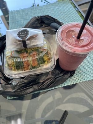 Energy balls, hippie wrap and Berry smoothie  at Green Vibes Juice & More in Mount Vernon