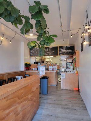  at Dragoneats - Haight in San Francisco