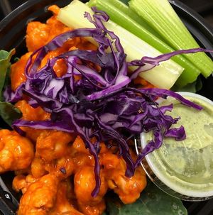 buffalo caulifllower with vegan ranch at Plant Based Meals in San Diego