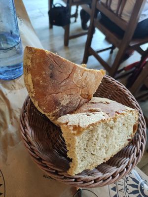 Pan con pan at La Xagarda in Asturias