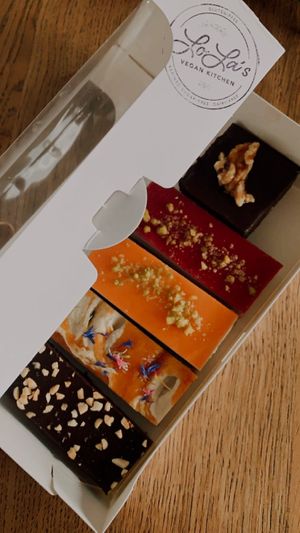 I had tried the mixed cake box and was an absolute fan of the brownie!   at Lola's Kitchen (at The Bridge) in Zurich