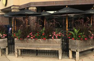 Outdoor seating July 2023 at Mason Jar Kitchen in Eagan