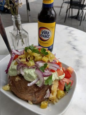 Kumpir vegan Spinaci at Erdapfel in Bochum