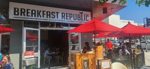 Nice outdoor seating on either side of the restaurant. at Breakfast Republic in West Hollywood
